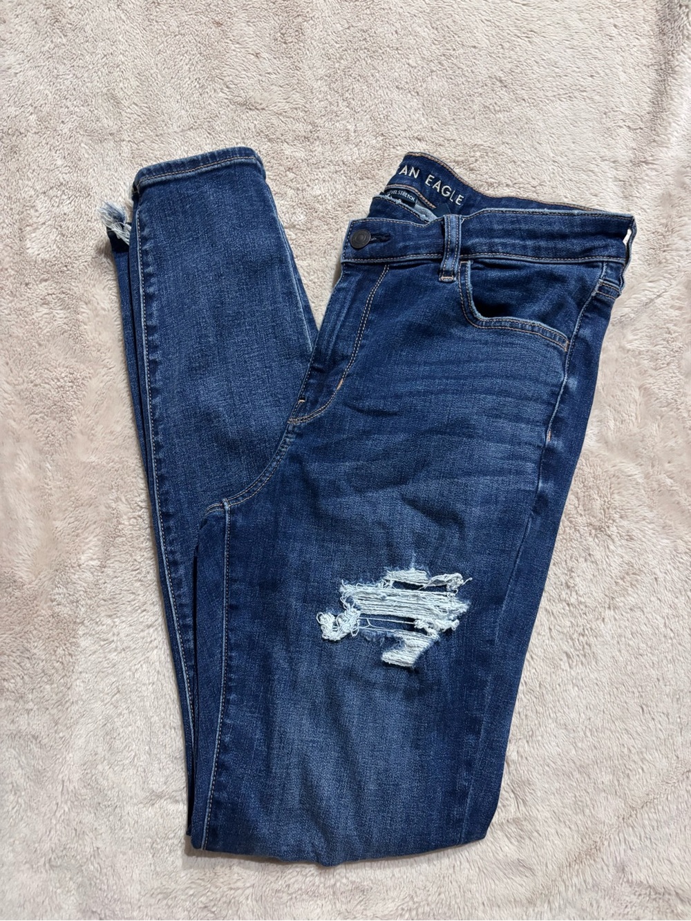 American Eagle Outfitters Women’s Dark Blue Distressed jegging Jeans